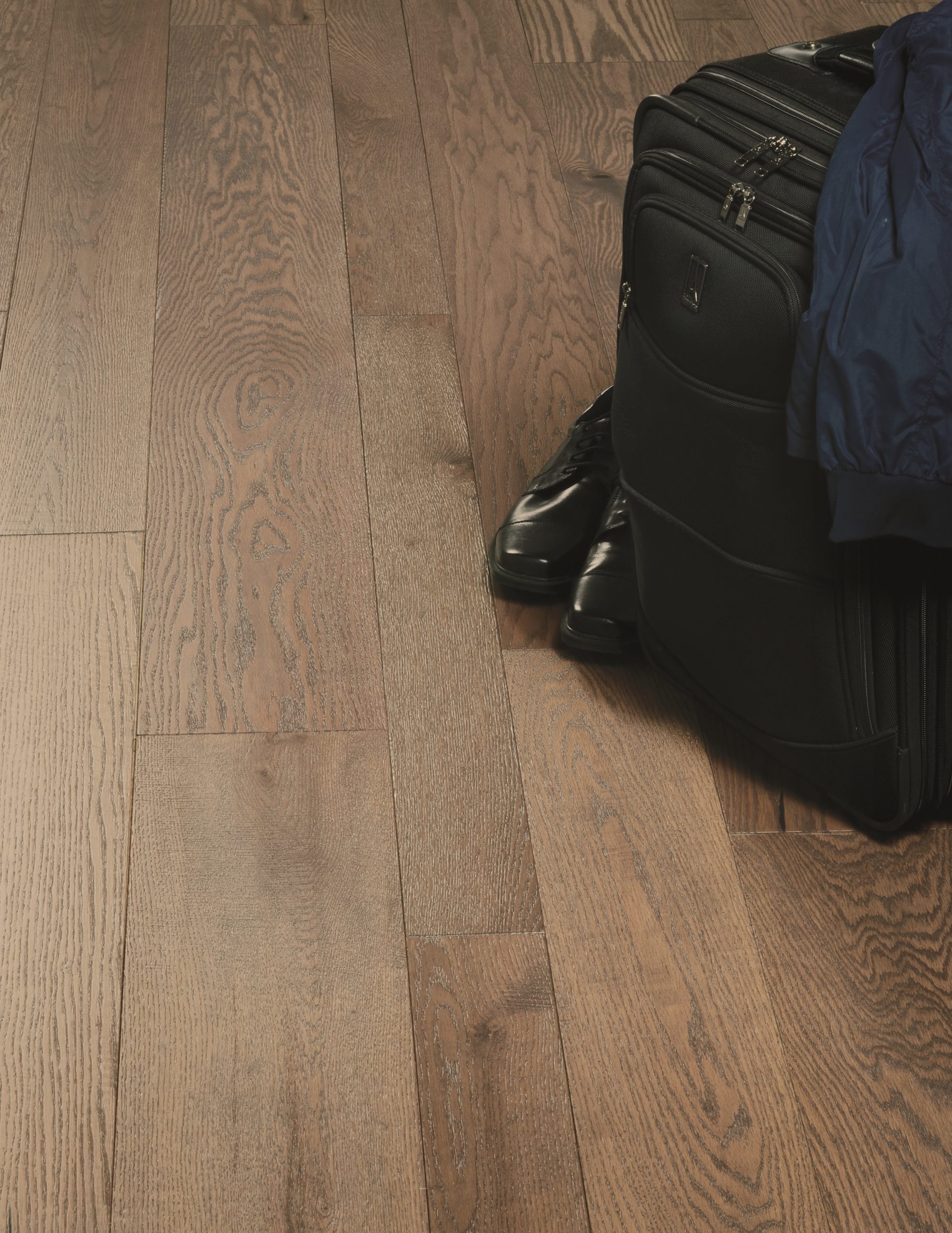 Prefinished Engineered Red Oak Chalet Handscraped 1/2" X 4", 6", 8" 2mm