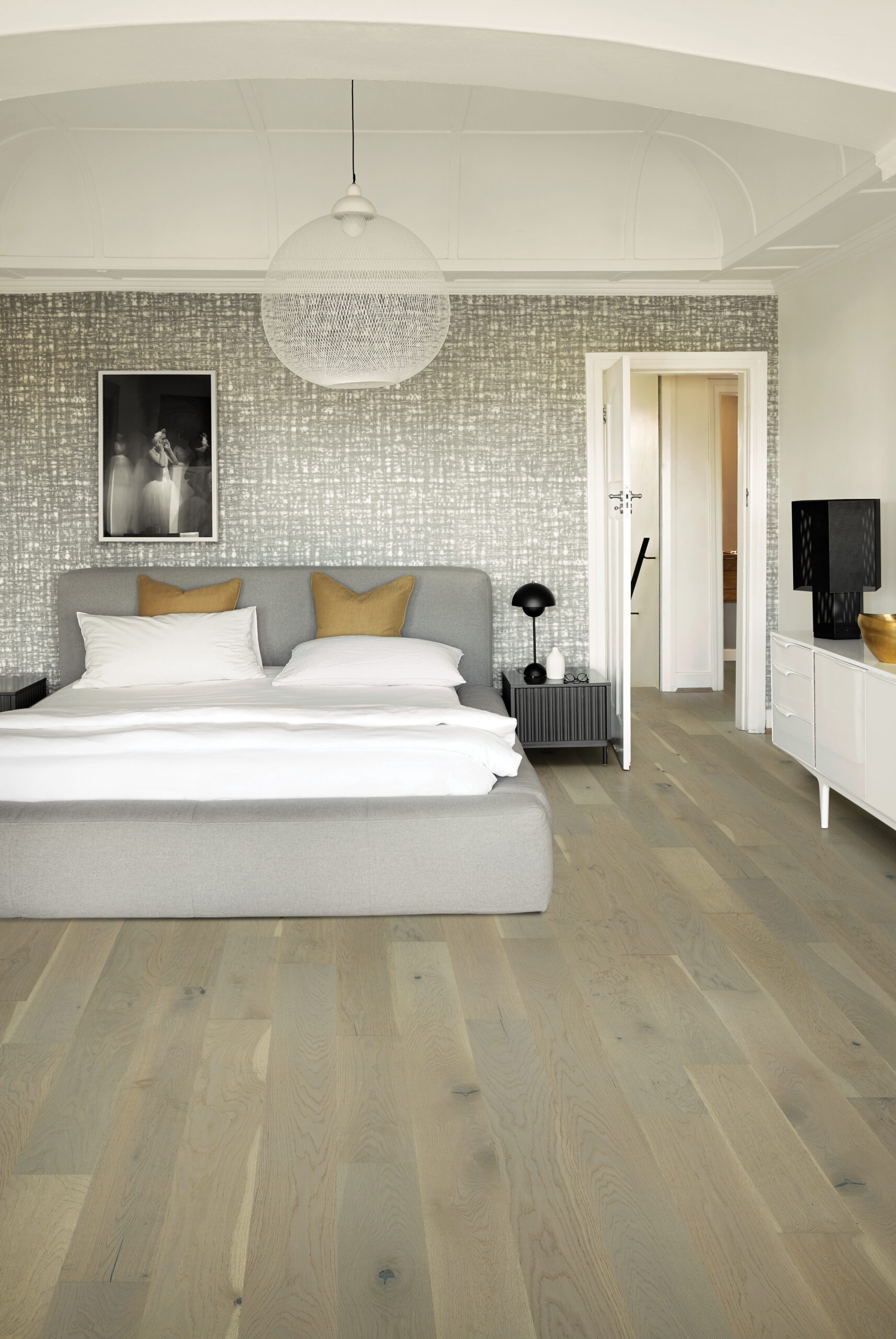 5/8" x 71/2" Prefinished White Oak Santa Monica Hardwood Flooring